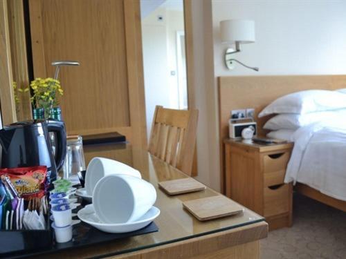 Sonata Guest House (Adults Only) ケンダル エクステリア 写真
